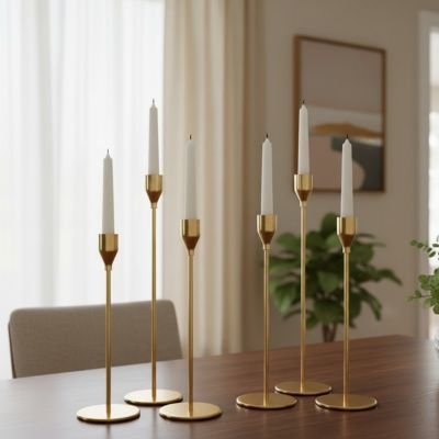 2 Bougeoirs élégants sur table