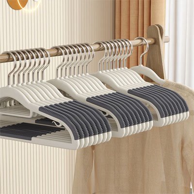 Cintre​s fins gain de place